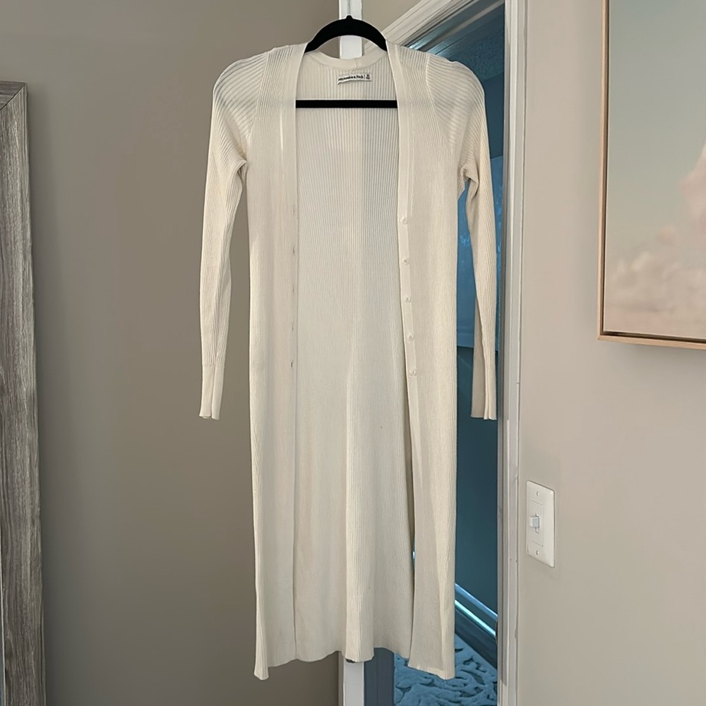 ABERCROMBIE & FITCH cream duster cardigan